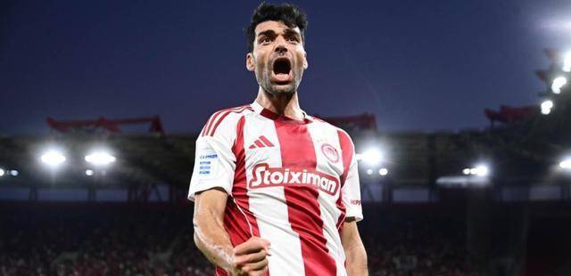 奥林匹亚科斯新锋霸横空出世？塔雷米首秀双响，希腊联赛迎来“降维打击”！